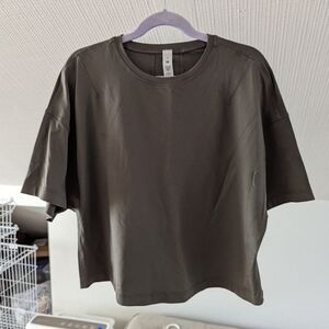 lululemon athletica Olive Crop Top